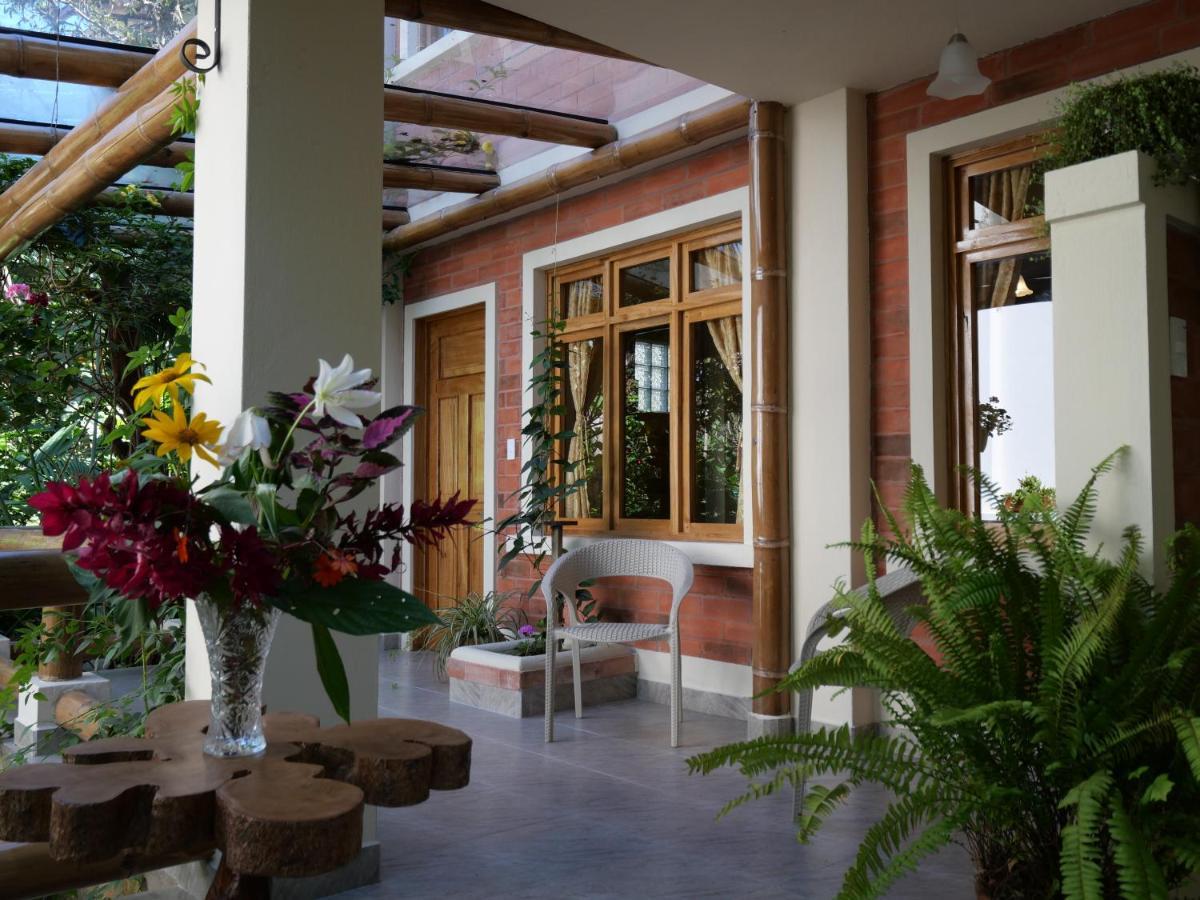 Casa Del Rio En Mindo Bed & Breakfast Dış mekan fotoğraf