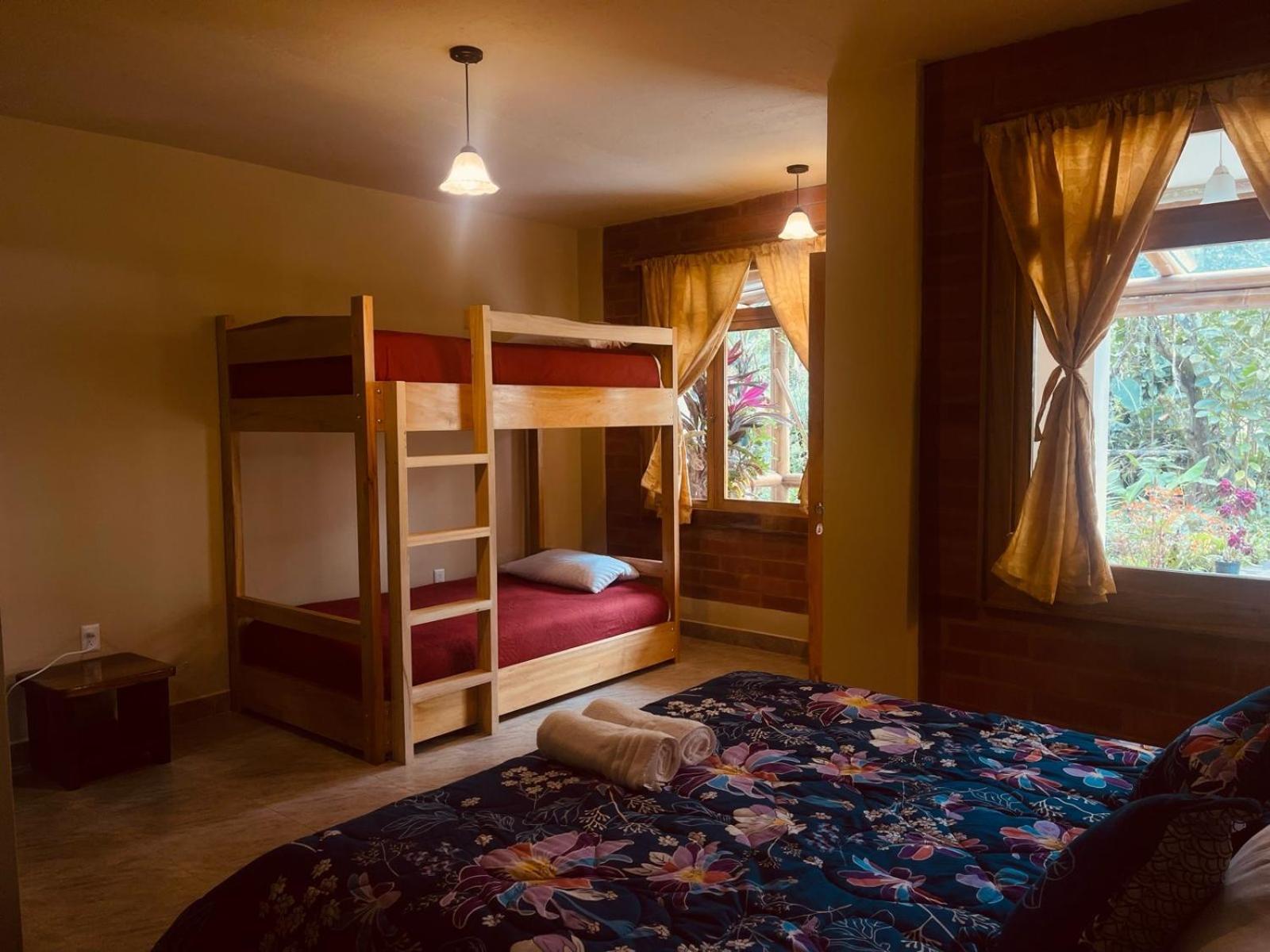 Casa Del Rio En Mindo Bed & Breakfast Dış mekan fotoğraf