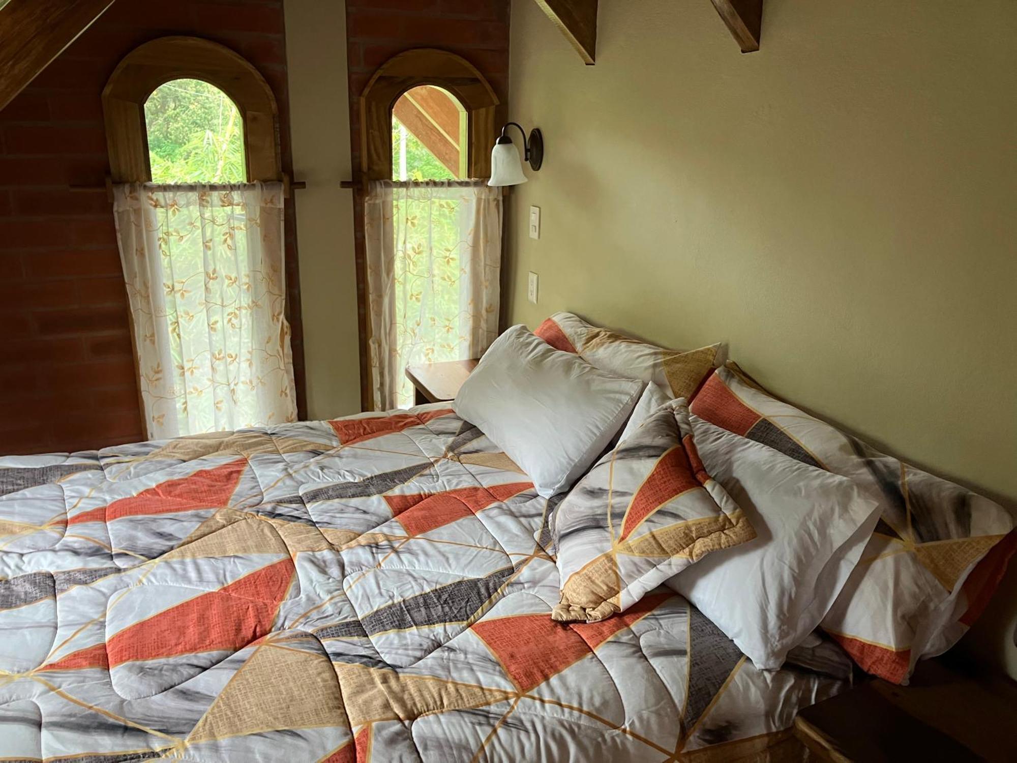Casa Del Rio En Mindo Bed & Breakfast Dış mekan fotoğraf