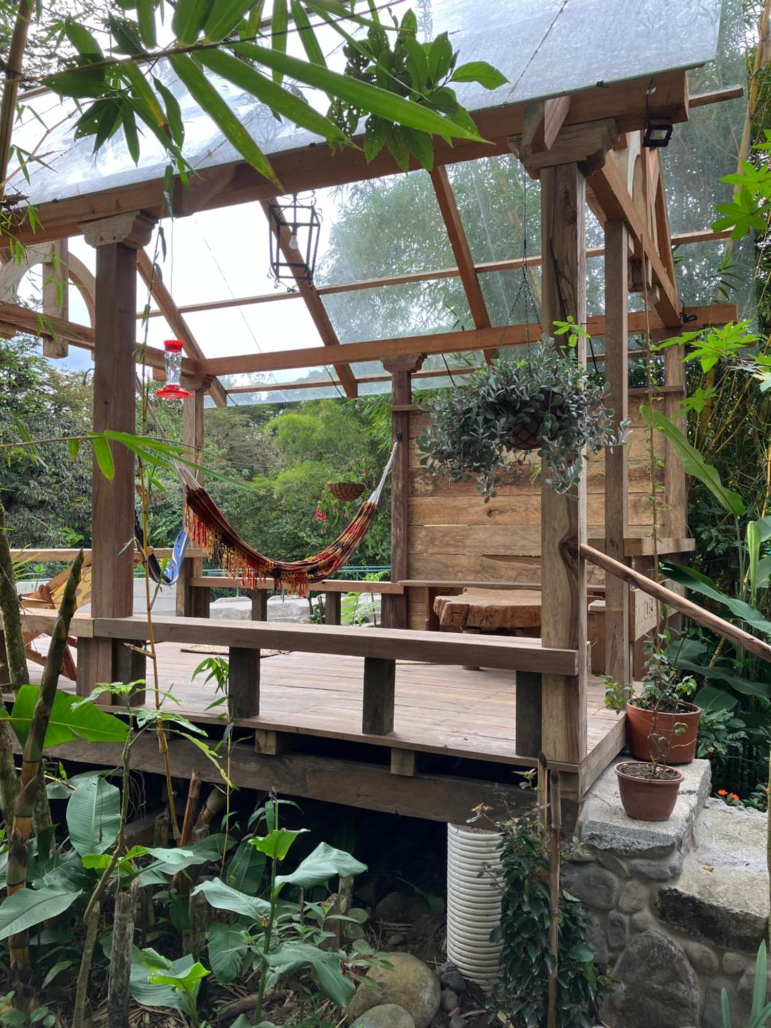 Casa Del Rio En Mindo Bed & Breakfast Dış mekan fotoğraf